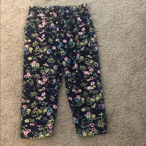 💰 3/$25 Size S/M soft Capri leggings